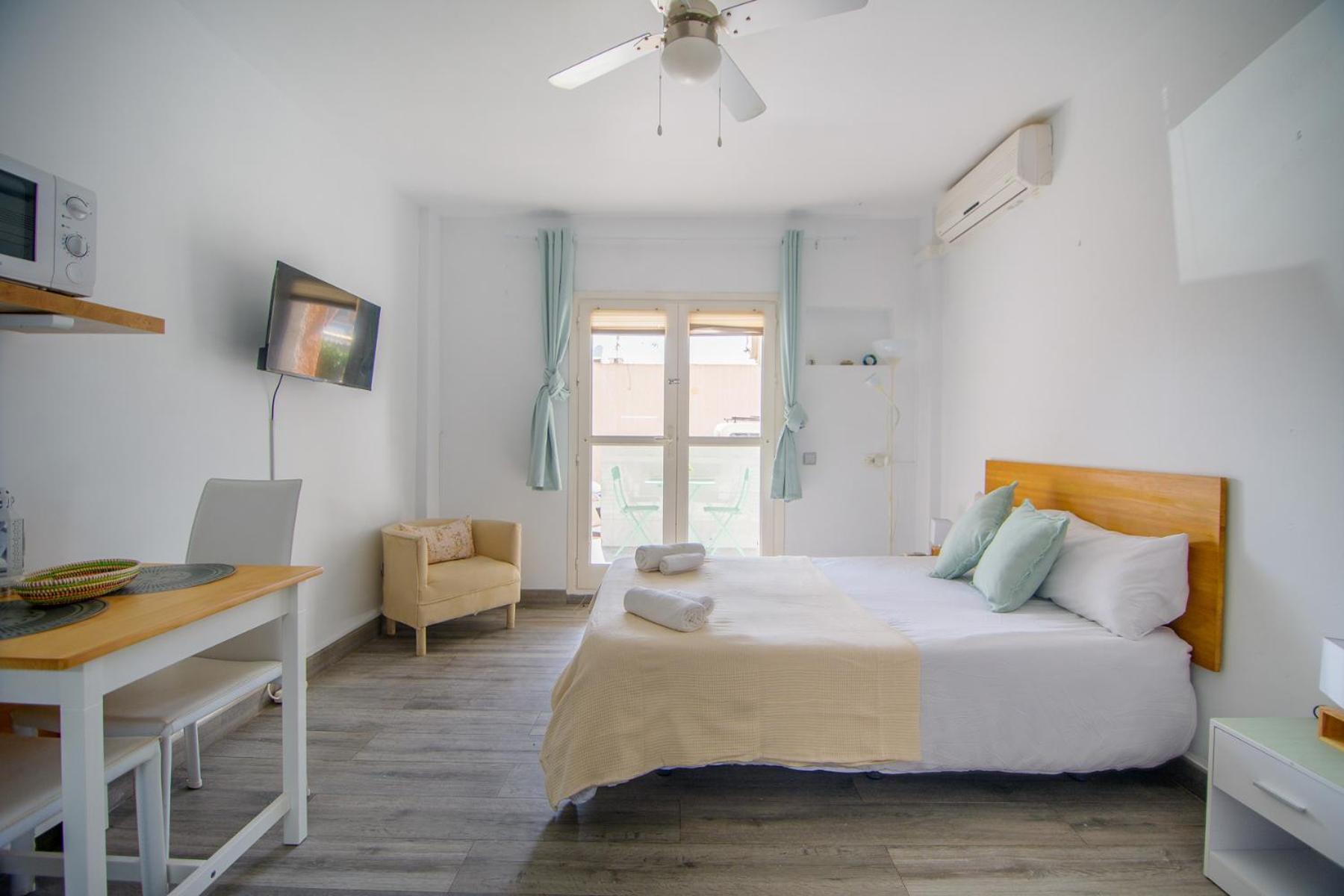 Natura Mediterranea Estudio Naturista Primera Linea Con Piscina เบรา ภายนอก รูปภาพ